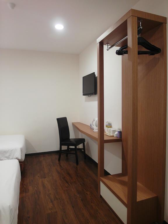 Nagoya Inn Hotel Kuah Rom bilde